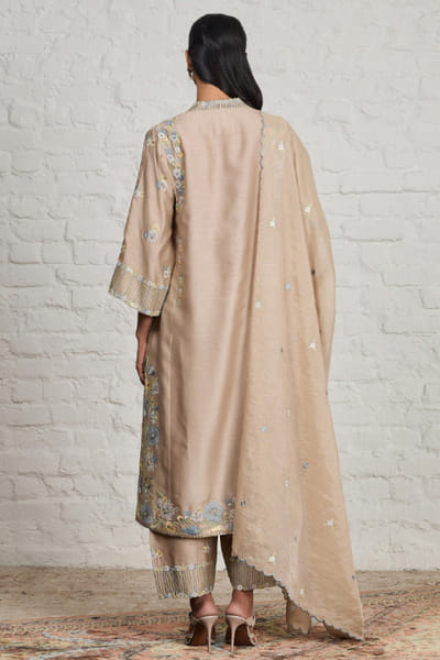 Sue Mue Beige floral sequin embroidered kurta set SUEMJUN26D148043