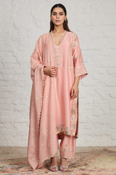 Sue Mue Peach floral sequin embroidered kurta set SUEMJUN26D148044