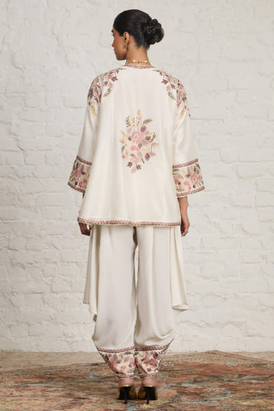 Sue Mue Off-white floral sequin embroidery kurta set SUEMJUN26D148051