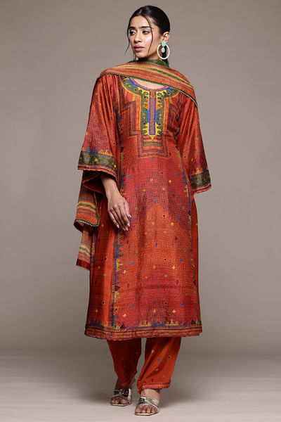 Brick embroidered kurta set