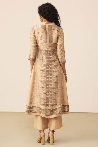 Ritu Kumar Beige embroidered geometric print kurta set RITUJUN26D347335