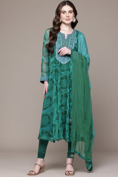 Green floral print embroidered kurta set
