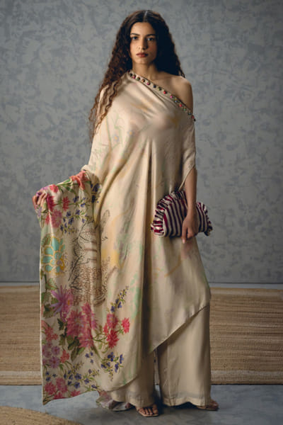 Paulmi & Harsh Ivory printed satin co-ord set PAULAPR26D142605