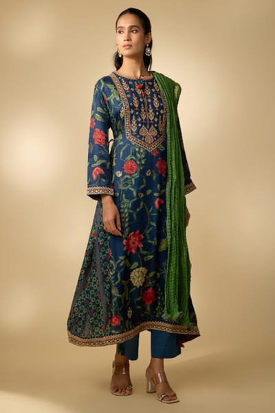 Shraddha Rambhia Blue dori embroidered floral print kurta set SHRAMAY26D244833