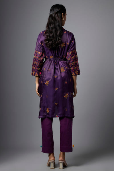 Shraddha Rambhia Purple resham embroidered kurta set SHRAMAY26D244835