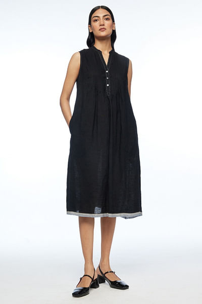 Black pintucks sleeveless dress