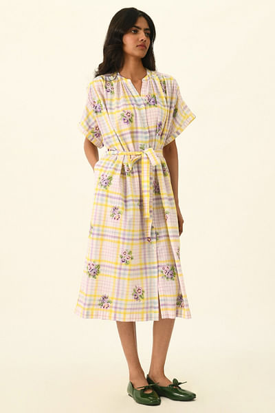 Ivory rose embroidery checked-belted dress