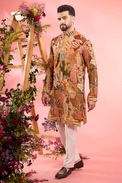 Peach printed and zari embroidered kurta