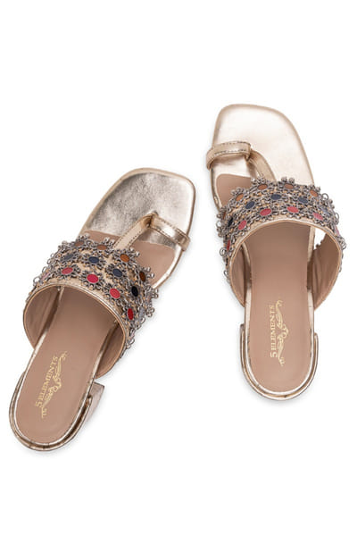 5 Elements by Radhika Gupta Gold embellished kolhapuri heels 5ELEJUN26D147437