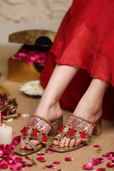 5 Elements by Radhika Gupta Red-gold embroidered tassel kolhapuri heels 5ELEJUN26D147441
