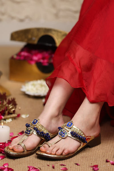 5 Elements by Radhika Gupta Gold-blue embellished kolhapuri heels 5ELEJUN26D147443