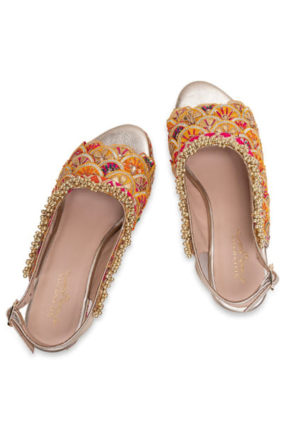 5 Elements by Radhika Gupta Gold bead embellished scallop textured wedges 5ELEJUN26D147448
