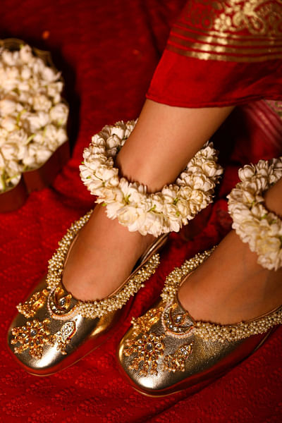 Gold kundan mule heels