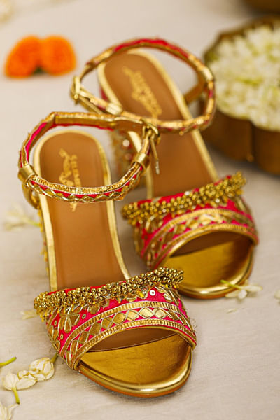 Gold and pink gota embroidered ghungroo heels