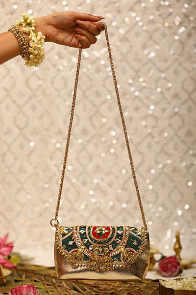 Green gota embroidered bird detail sling bag