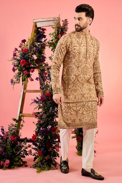 Peach floral zari embroidered chikankari kurta