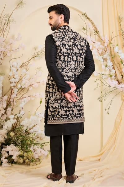 Kasbah Black zari embroidered open jacket KASBJUL26D150119