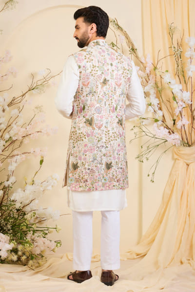 Kasbah White sequin embroidered open-jacket KASBJUL26D150124