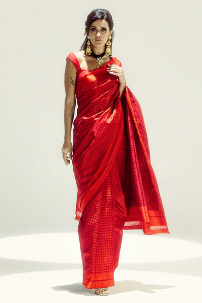 Radiant red houndstooth handwoven sari set