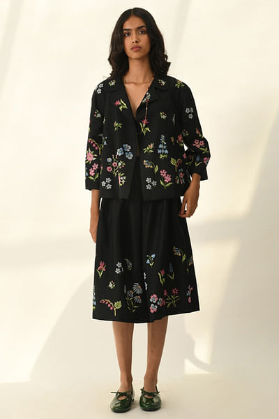 Black floral embroidered short open jacket