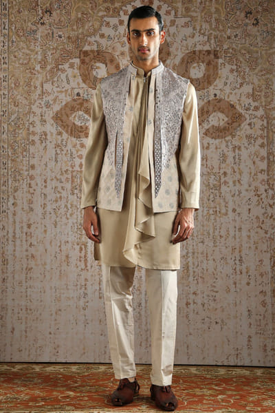 Champagne embroidered kurta bundi set