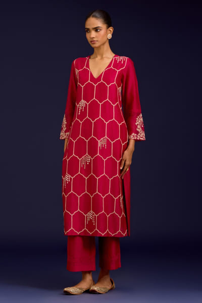 Fuchsia pink dori sequin embroidered kurta set