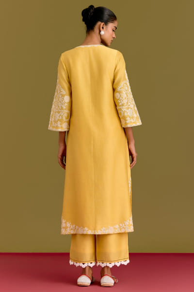 Devnaagri Yellow dori embroidered kurta set DEVNJUN26D246658