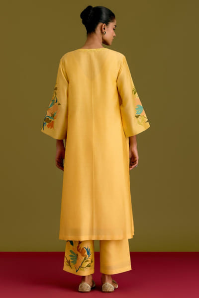 Devnaagri Yellow hand painted and embroidered kurta set DEVNJUN26D146069