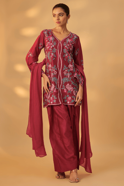 The Aarya Maroon thread embroidered handwoven kurta set THEAJUL26D150195
