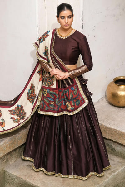AAMRA BY LAVANYA Brown embroidered kalamkari lehenga set AAMRJUL26D148755