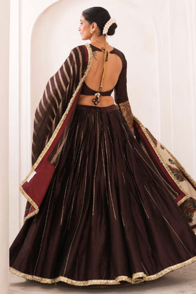 AAMRA BY LAVANYA Brown embroidered kalamkari lehenga set AAMRJUL26D148755