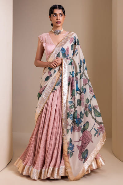 AAMRA BY LAVANYA Pastel pink embroidered kalamkari lehenga set AAMRJUN26D147261