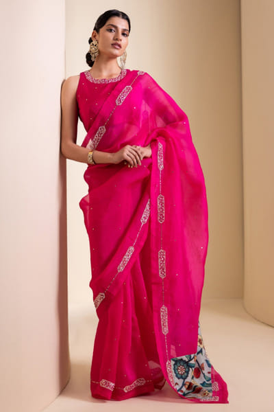 AAMRA BY LAVANYA Hot pink embroidered kalamkari sari set AAMRJUN26D147270