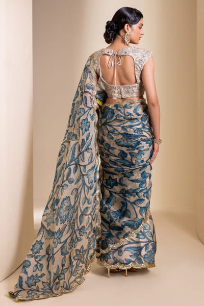 AAMRA BY LAVANYA Ivory embroidered kalamkari sari set AAMRJUN26D147272