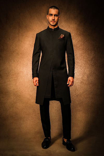 Black V-cut achkan