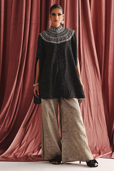 Black marodi work bandhani cape set