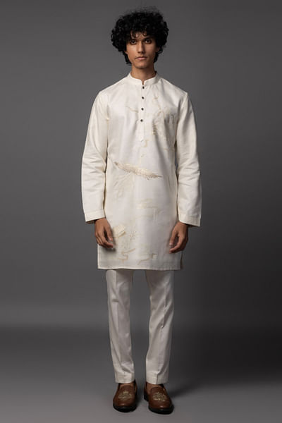 Ivory resham thread embroidered kurta set
