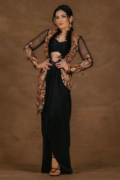 Black jamawar jacket set