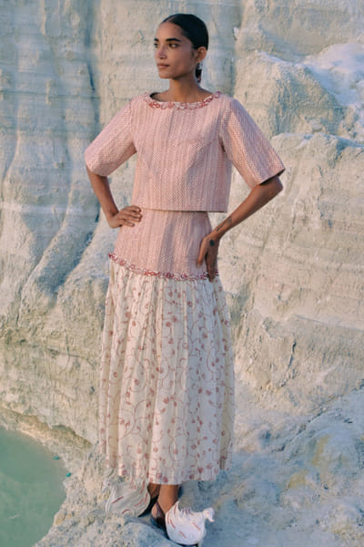 Ivory screen-printed and quilted panel skirt