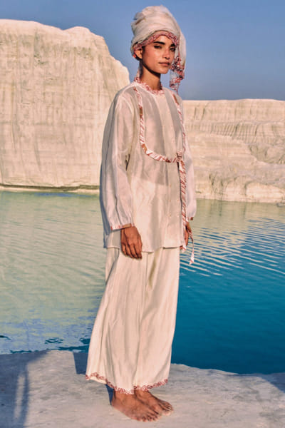Ivory embroidered and pleated mandarin shirt