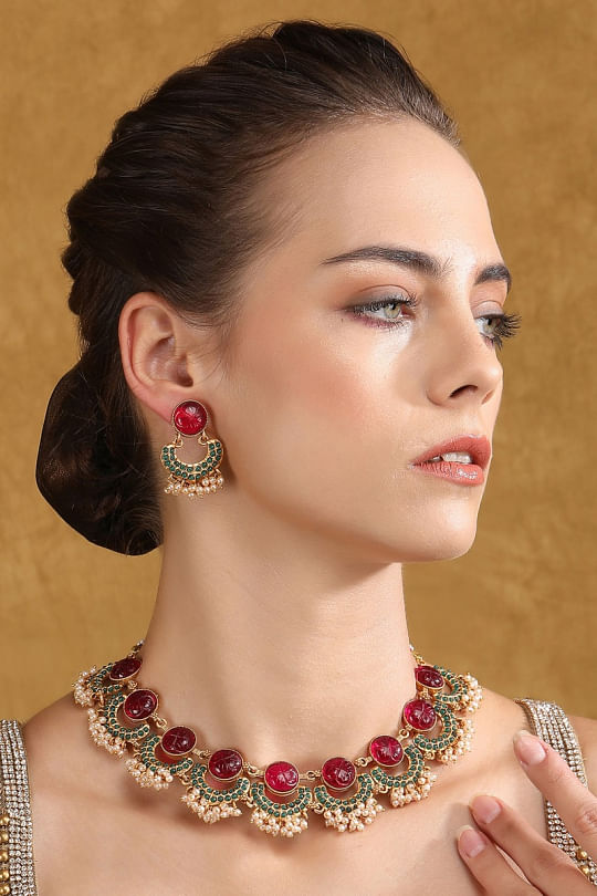 Auraa Trends