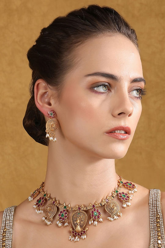 Auraa Trends