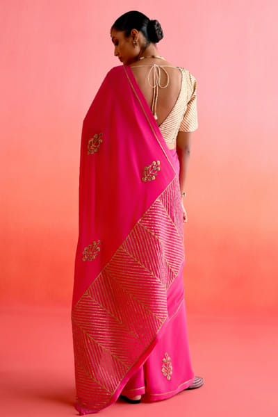 Amisha Kothari Hot pink embroidered sari set AMIOCT25D135182
