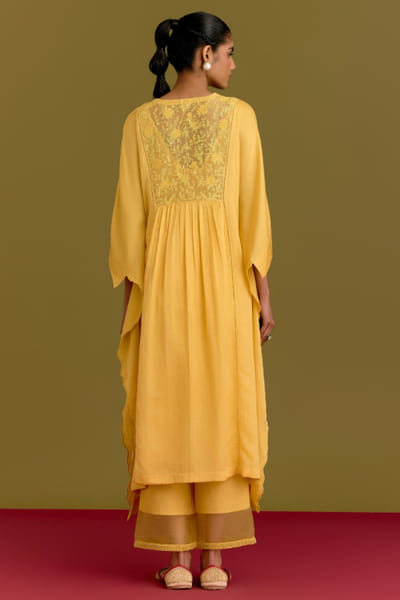 Devnaagri Yellow dori embroidered kurta set DEVNJUN26D146071