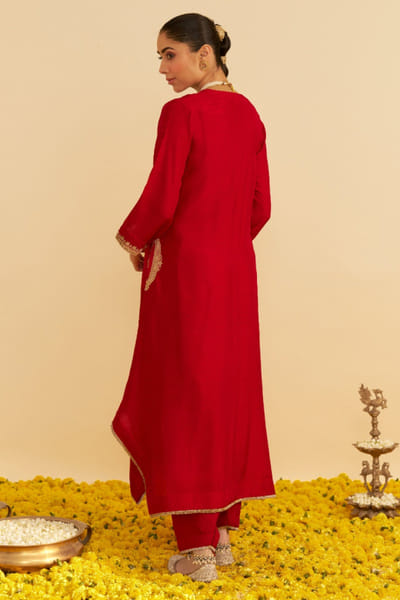 Sheetal Batra Deep red kiran dori embroidered kaftan set SHEAUG25D134272