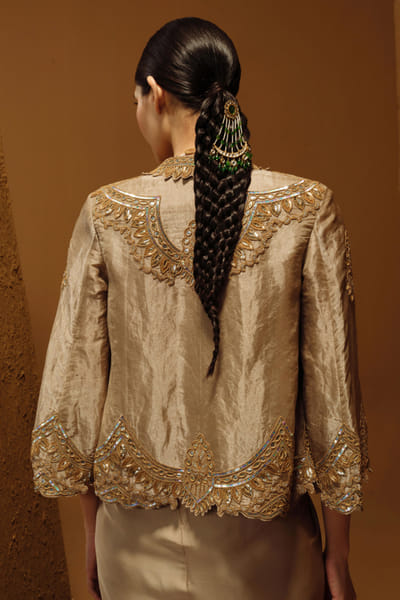 Amaare Grey gota embroidered cape skirt set AMAAAUG26D153539