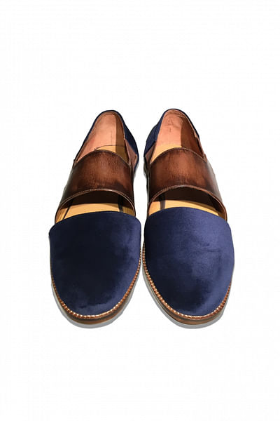 Blue and brushed brown sandal