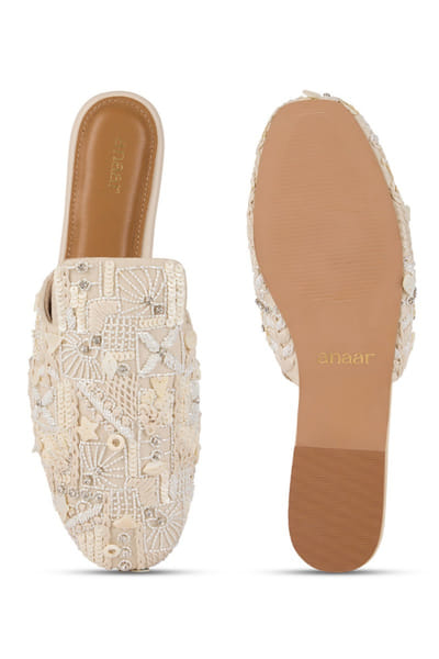 Anaar Off-white tonal embroidered mules ANAAJUN26D146898