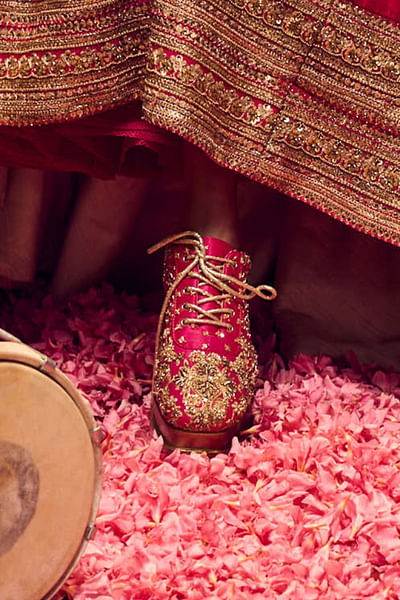 Fucshia floral dabka pitta-zari wedge sneakers