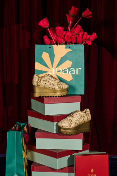 Off-white cutdana embellished wedge sneakers